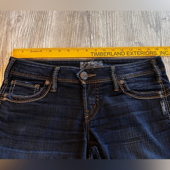 Silver Jeans Womens 32 x 31 Dark Wash Blue Denim Camden Rose Bell Bottom Flared. - Picture 11 of 14